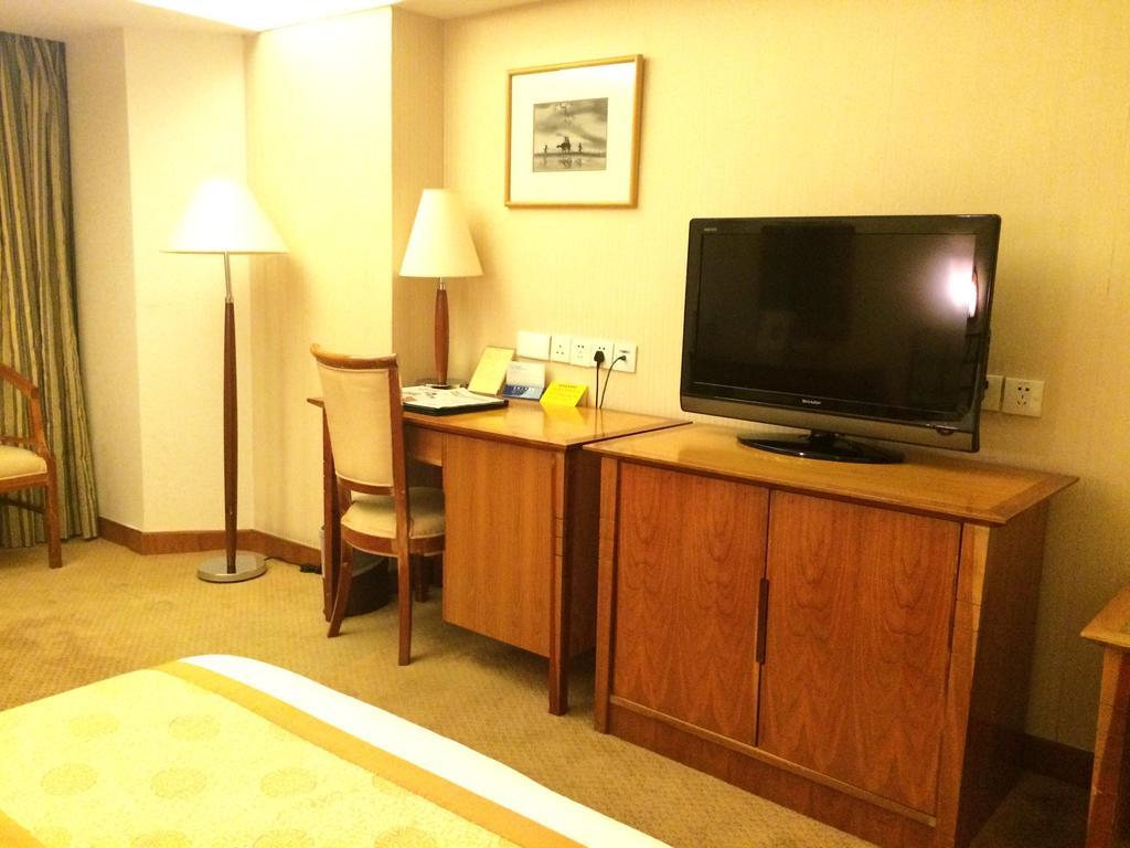 Guangdong Hotel Shenzhen Room photo